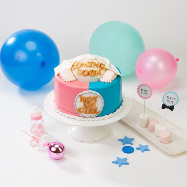 Delectable and Vibrant Cake for Baby Shower