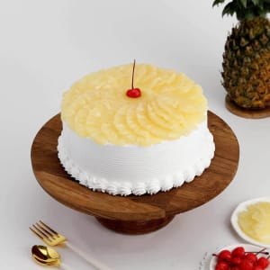 Gorgeous and Creamy Pineapple Cake